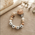 Chupetero Personalizado Minimalista de Madera | Chupetero con Nombre para Bebé