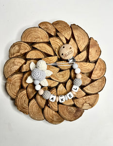 CHUPETERO PERSONALIZADO CON TORTUGA DE CROCHET