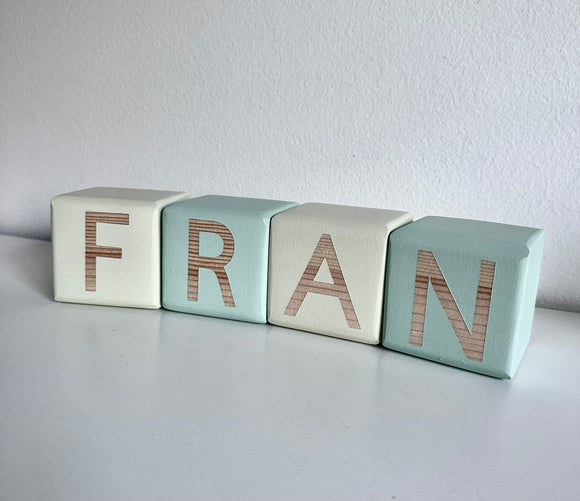 CUBOS DE MADERA PERSONALIZADOS